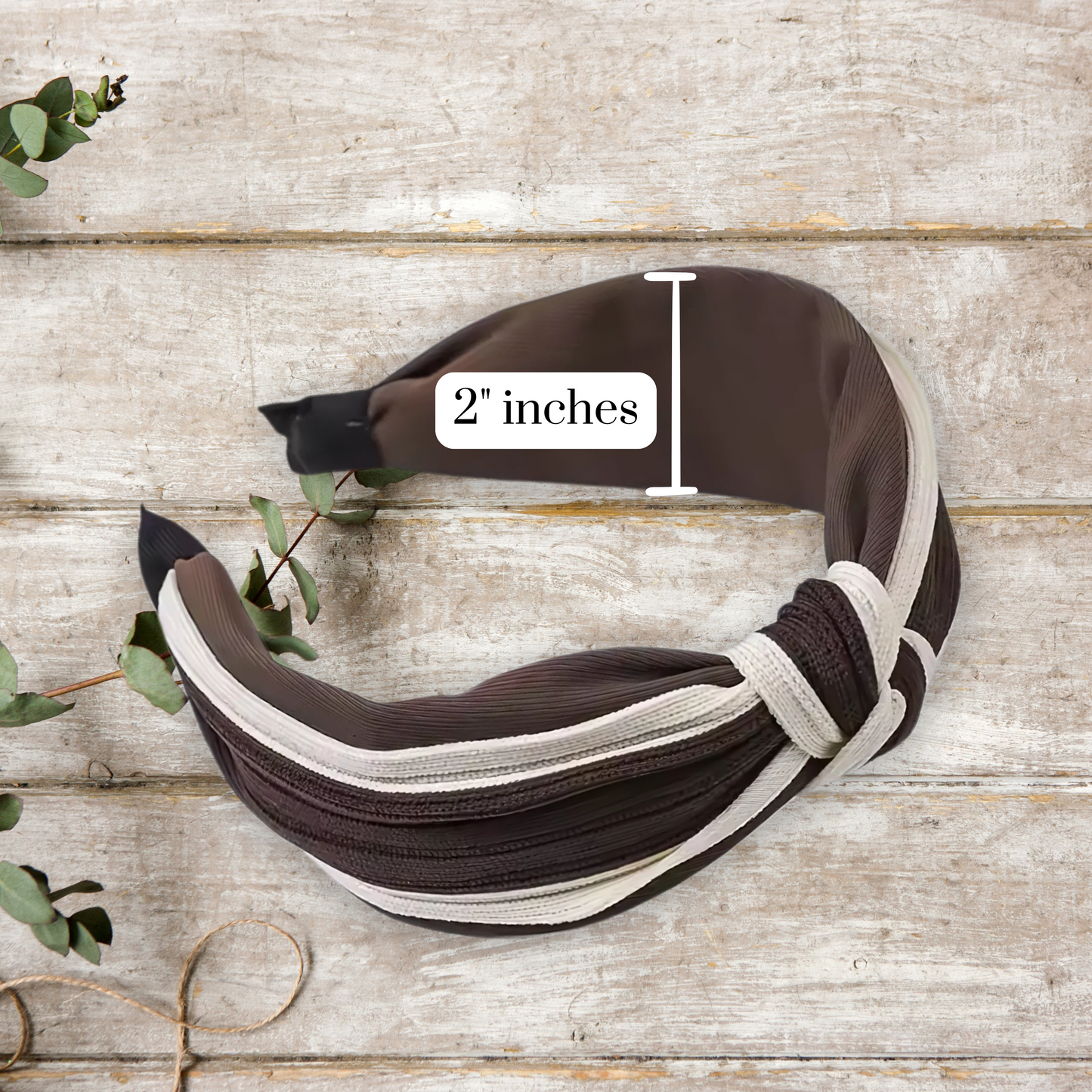 Vintage minimalist headband
Twist knot headband
Classic fabric headband
Elegant neutral headband
Chic retro-style headband
Stylish women’s hair accessory